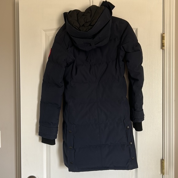 Women’s “Shelburne” Canada Goose Parka - Picture 3 of 4